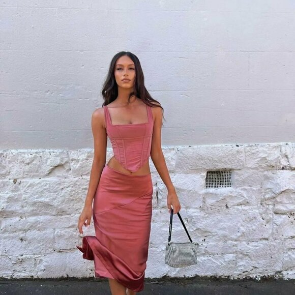 House of CB Set Edetta Rose Mesh Corset & Colette Rose Satin Midi Skirt XSmall - Picture 3 of 11